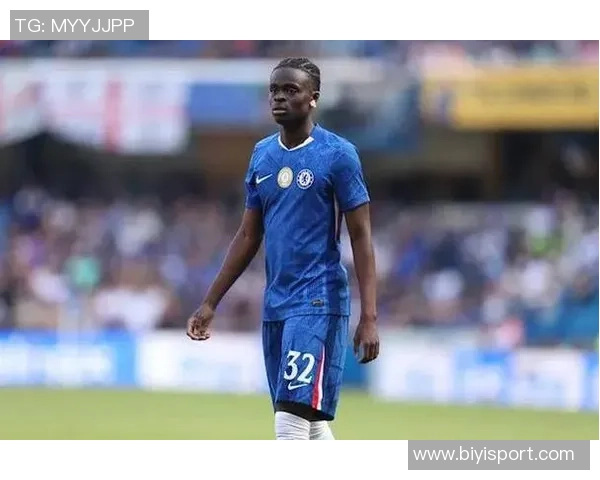 杰克逊头部明显突出拜仁首发图引发球迷热议