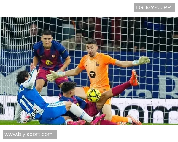 西班牙球员工会对黄潜巴萨海外赛表示谴责称缺乏透明度和违背协议 西班牙球员工会对黄潜巴萨海外赛表示谴责称缺乏透明度和违背协议