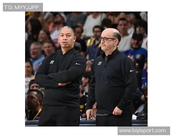 邓恩谈范甘迪防守体系强调沟通与执行的重要性 邓恩谈范甘迪防守体系强调沟通与执行的重要性